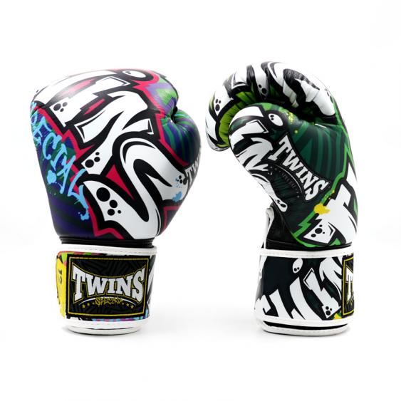 TWINS SPECIAL FBGVL4-68 Fancy Boxing Gloves "Graffiti"