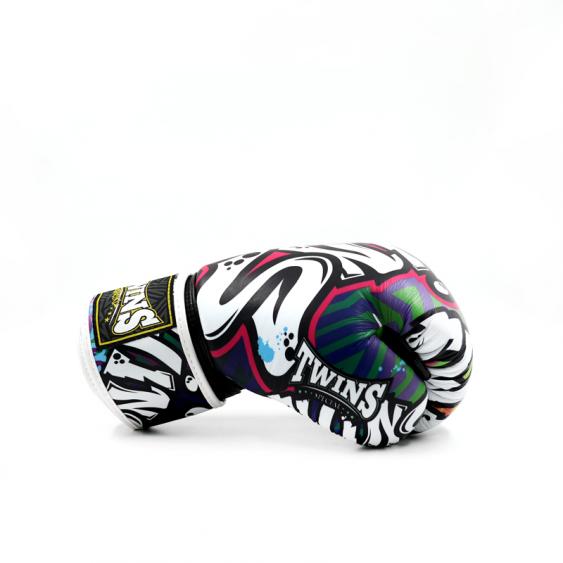 TWINS SPECIAL FBGVL4-68 Fancy Boxing Gloves "Graffiti"