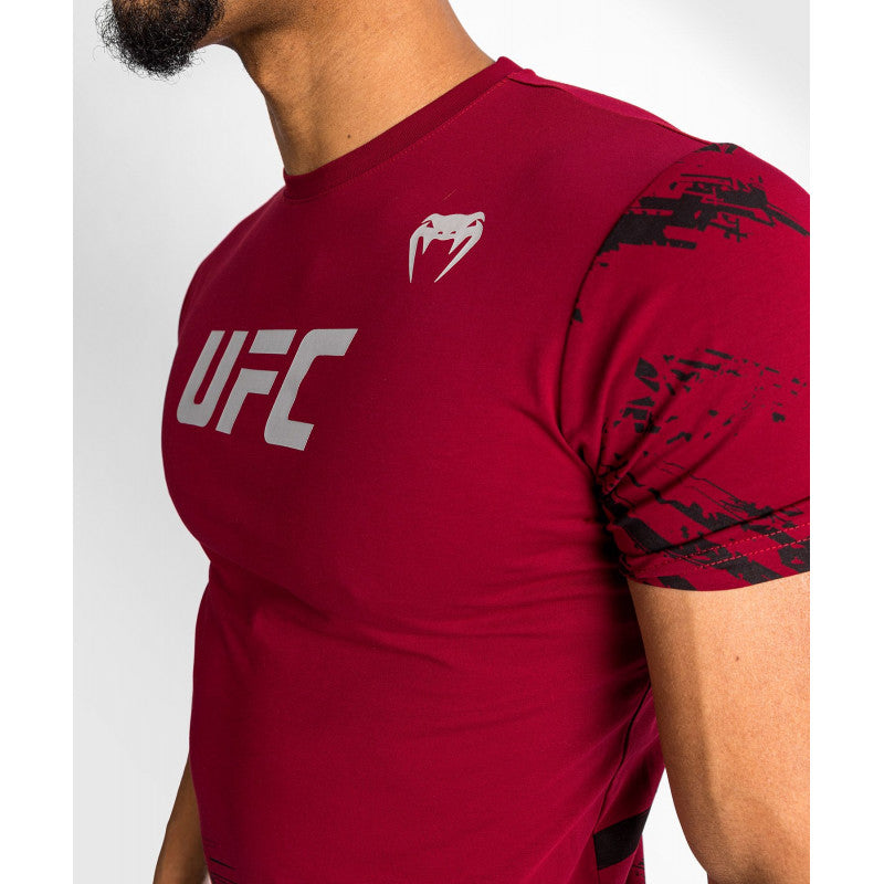 VENUM UFC Authentic Fight Week Men's 2.0 Short sleeve T-shirt-Red