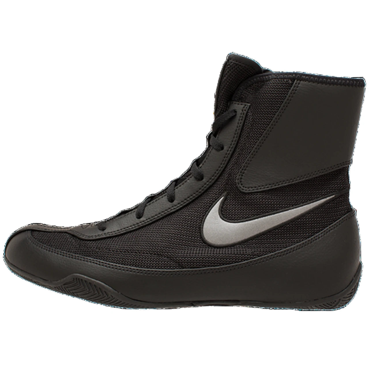 Nike machomai mid online rise shoe