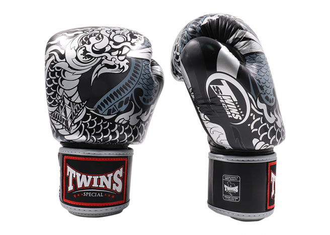 Twins Special Boxing Gloves Thai Nagas Dragon [Black/Silver]