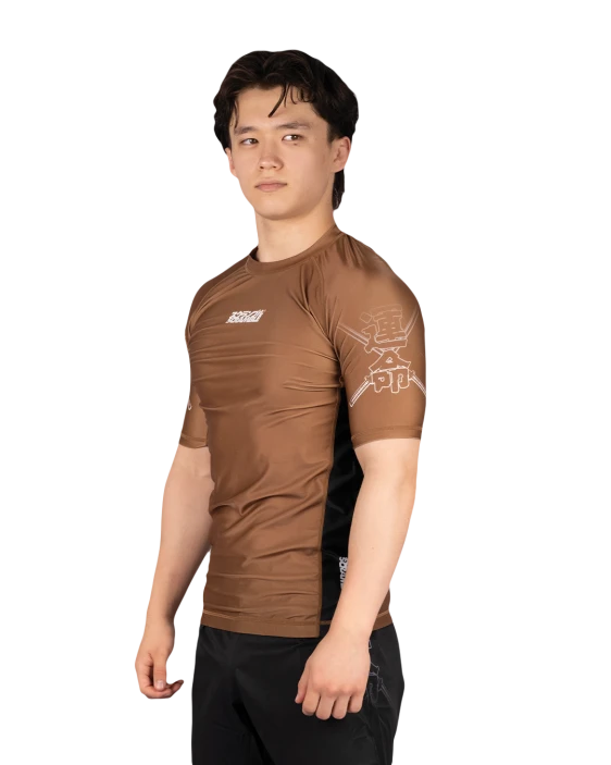 SCRAMBLE Fate Tanto Rashguard – Short Sleeve (Brown)
