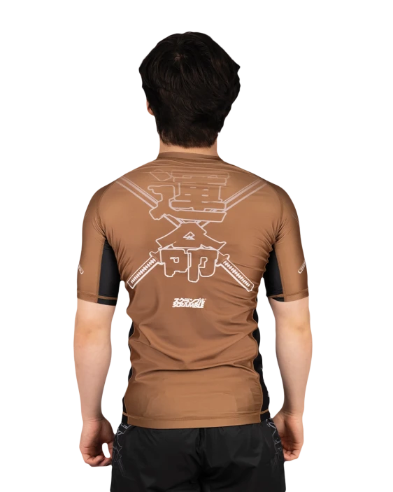 SCRAMBLE Fate Tanto Rashguard – Short Sleeve (Brown)