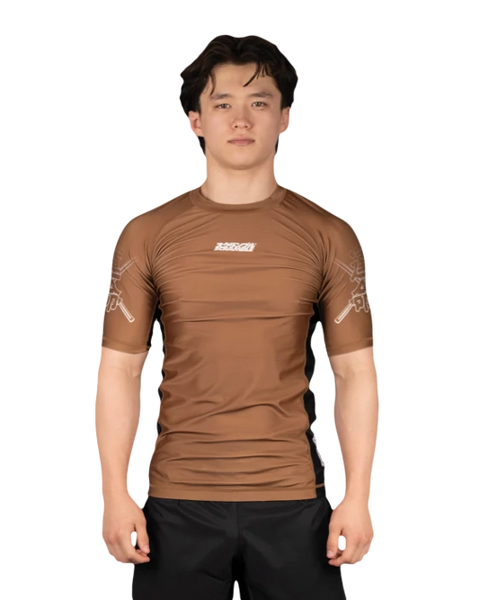 SCRAMBLE Fate Tanto Rashguard – Short Sleeve (Brown)