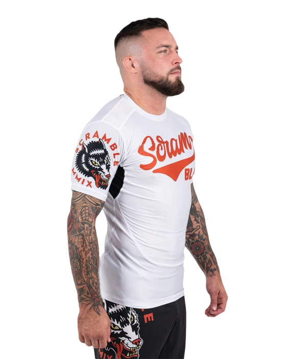 SCRAMBLE OKAMI Rashguard White