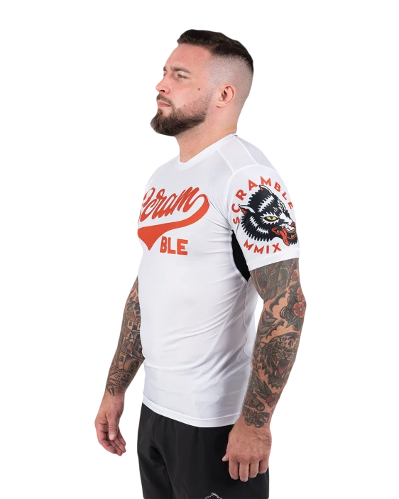 SCRAMBLE OKAMI Rashguard White