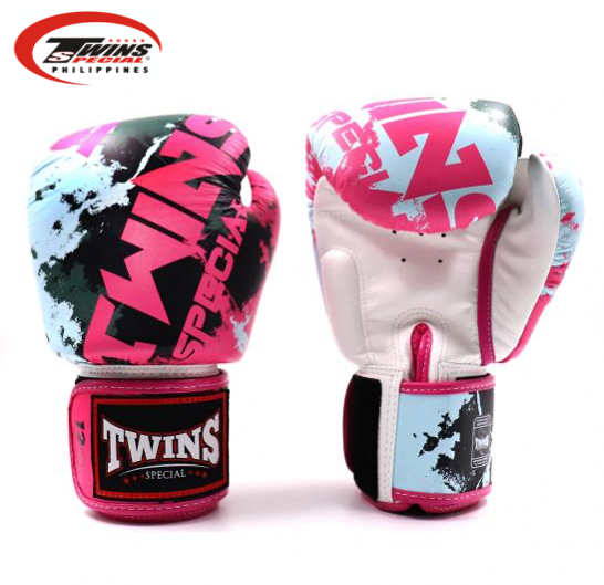 TWINS SPECIAL Boxing Gloves Candy Pink