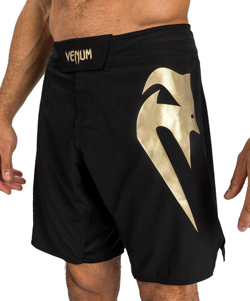 VENUM Light 5.0 Fight Shorts - Black/Gold